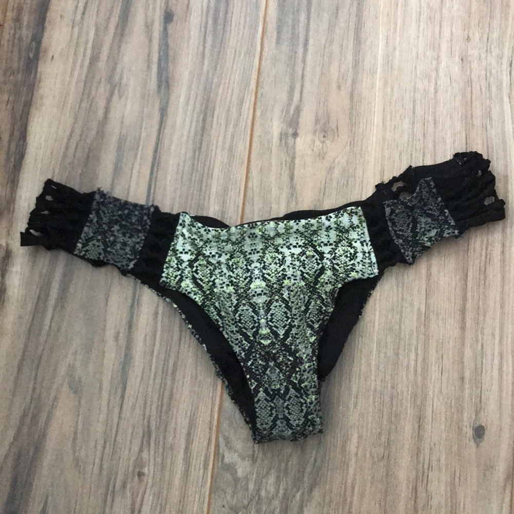 Rip curl bottom swimsuit